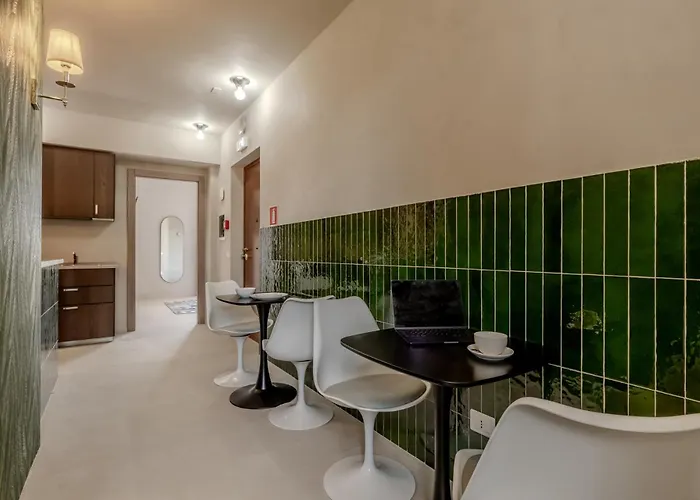 Fraioli En-suite - Parking&self Check-in 3* Roma