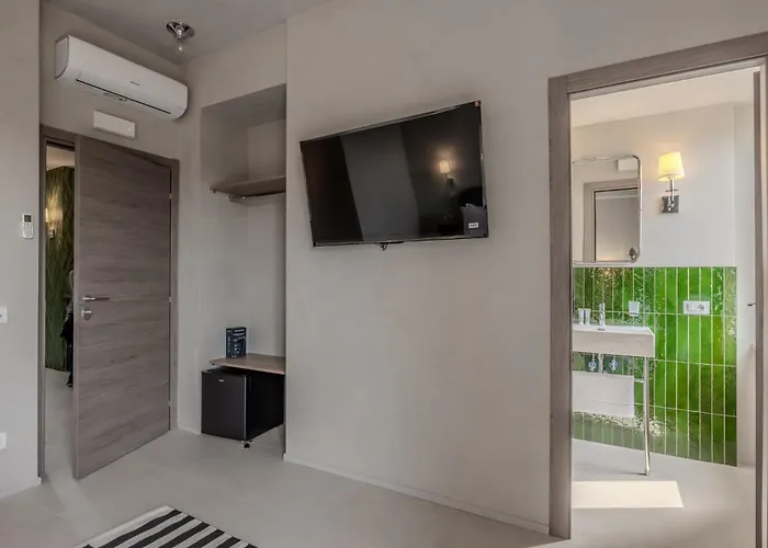 Fraioli En-suite - Parking & Self Check-in Pensjonat 4*